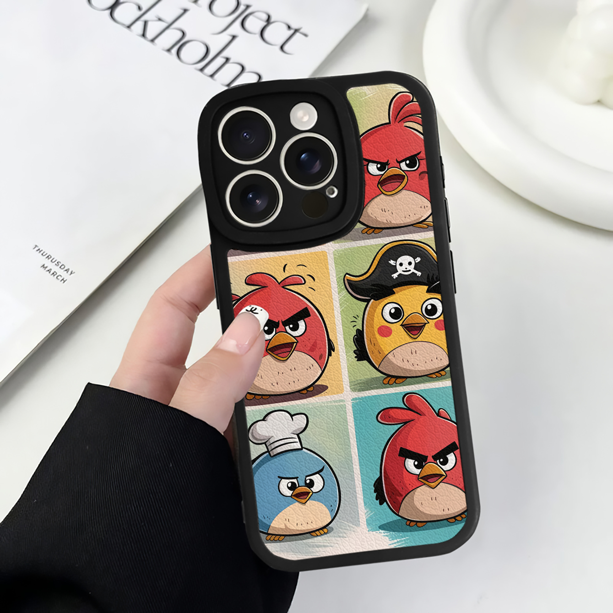 （画像用） Angry Birds アングリーバード 【iPhone 16シリーズ対応】シリコンスマホケース（レザー調） 材質：シリコン